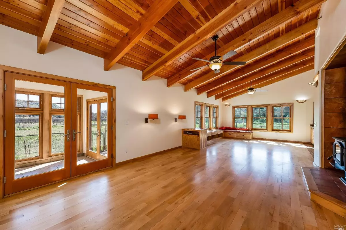 Ukiah, CA 95482,3710 Scherf LN