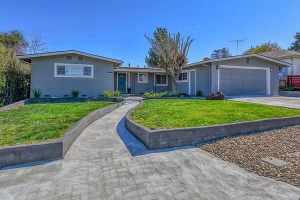 1096 Terrace DR, Napa, CA 94559