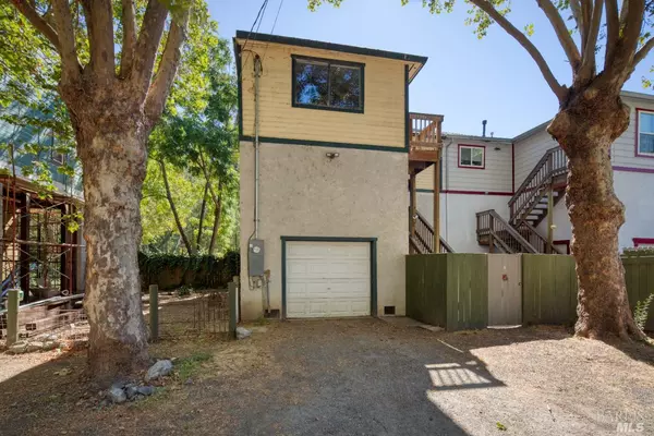 16330 5th ST, Guerneville, CA 95446