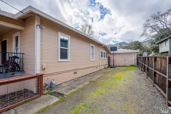 764 S Oak ST, Ukiah, CA 95482