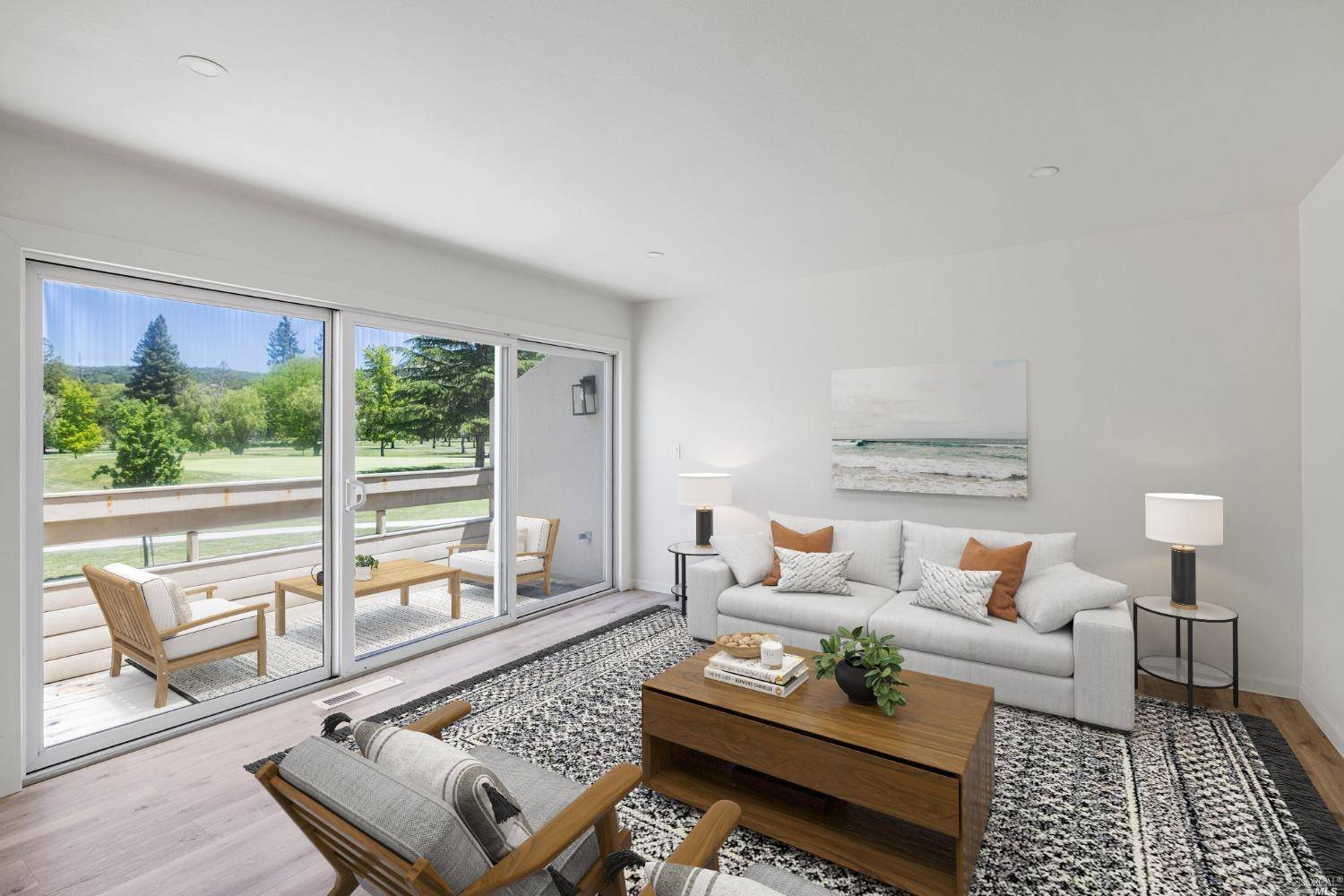 2948 Yulupa AVE, Santa Rosa, CA 95405