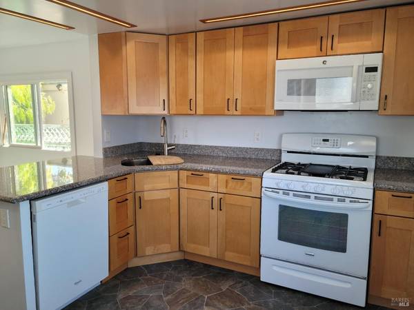 2130 Redwood HWY D2, Greenbrae, CA 94904
