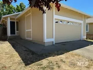 Ukiah, CA 95482,517 Capps LN