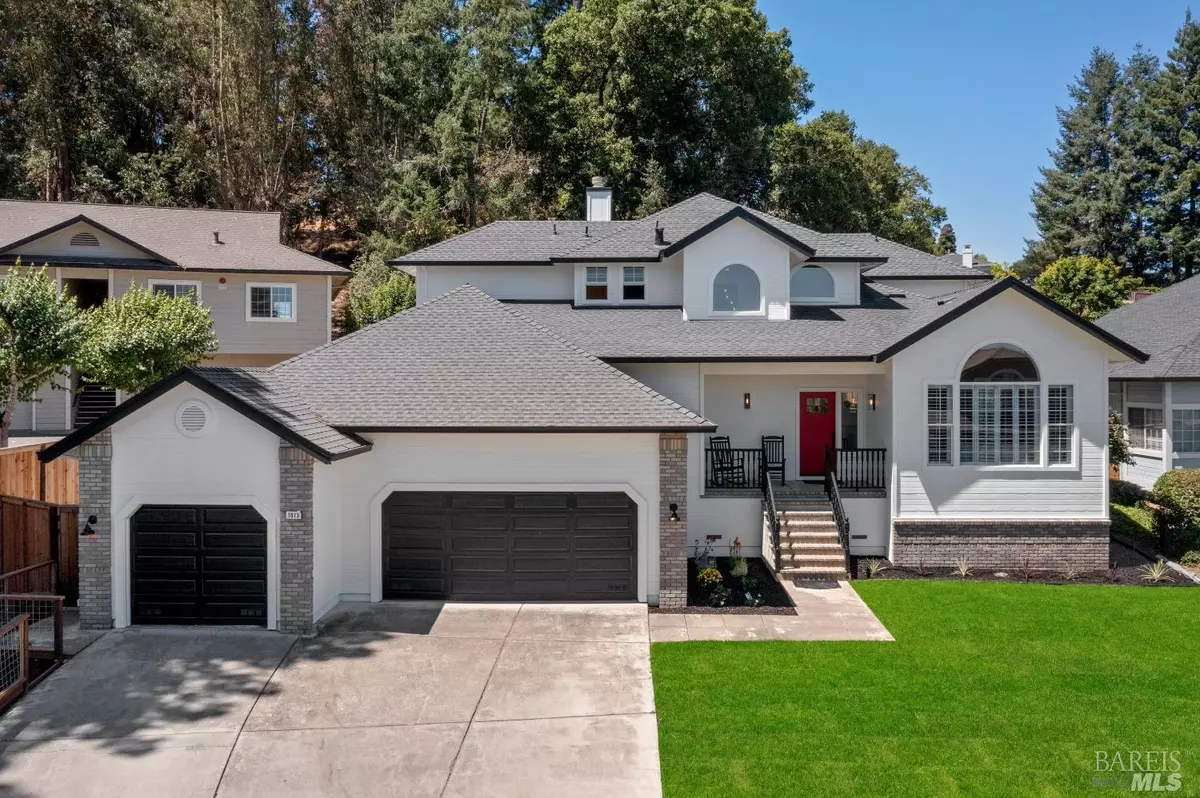 Sebastopol, CA 95472,7075 Fellers LN