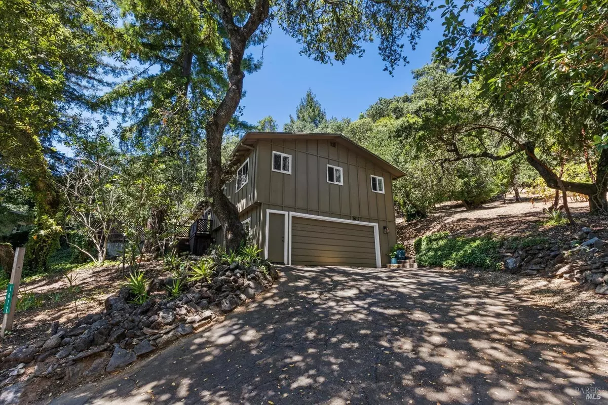 Healdsburg, CA 95448,1617 Madrone AVE