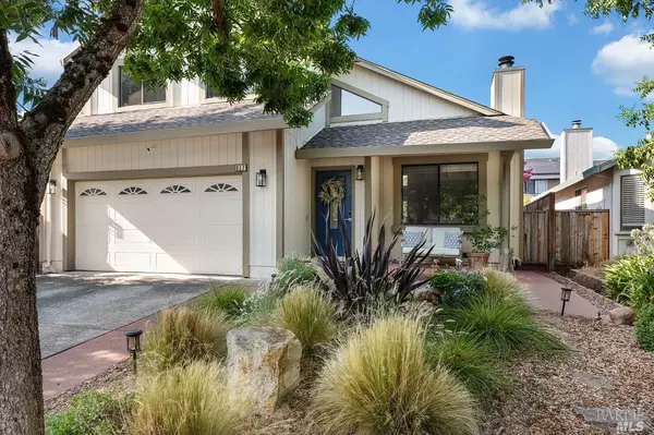 917 Bartlett PL, Windsor, CA 95492