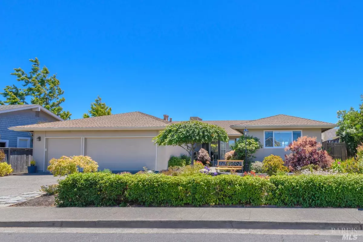 Tiburon, CA 94920,222 Martinique AVE