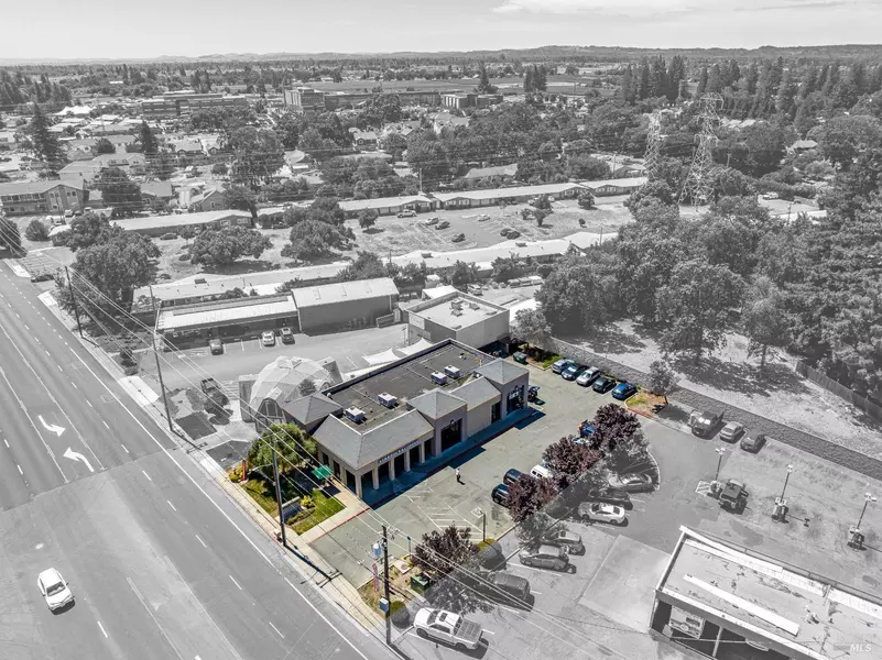 4745 Old Redwood HWY, Santa Rosa, CA 95403