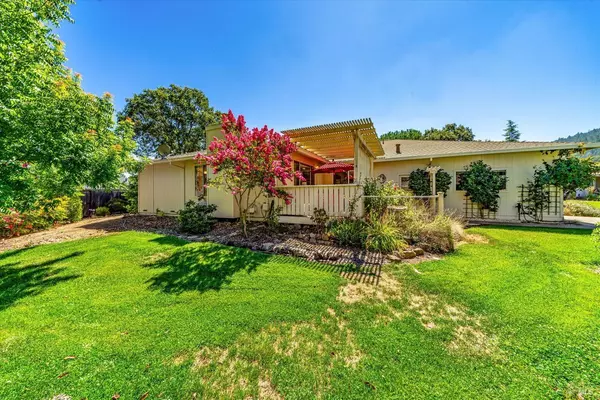 Santa Rosa, CA 95409,517 Oak Vista LN