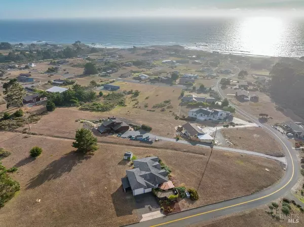 444 Los Santos DR, Bodega Bay, CA 94923