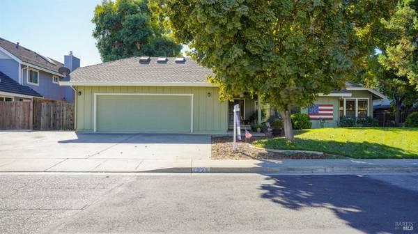 1320 Parkgreen DR,  Dixon,  CA 95620