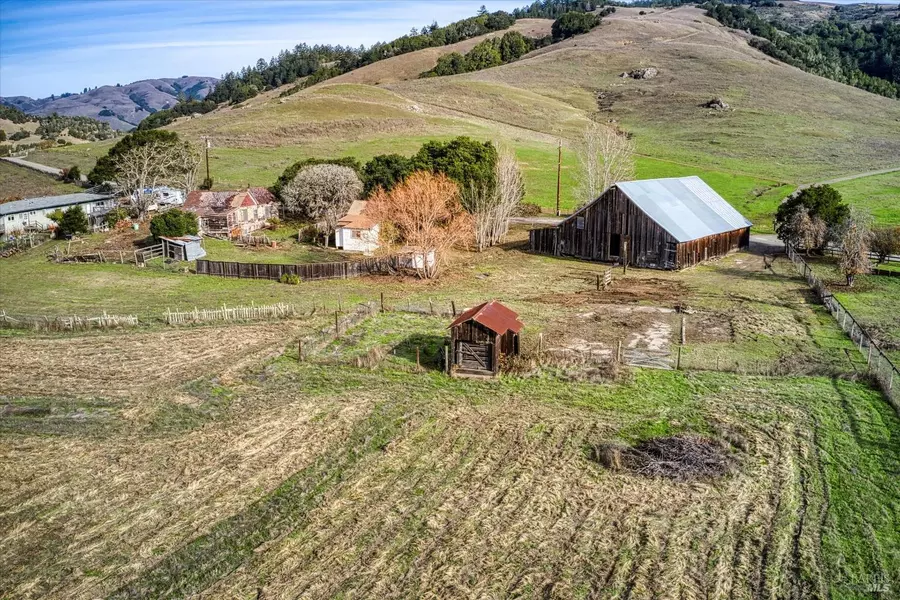 99 Old Rancheria RD, Nicasio, CA 94946