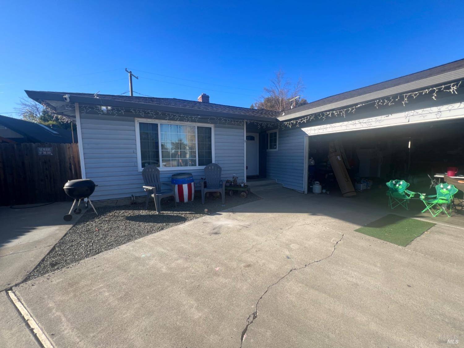 290 S 8th ST, Dixon, CA 95620