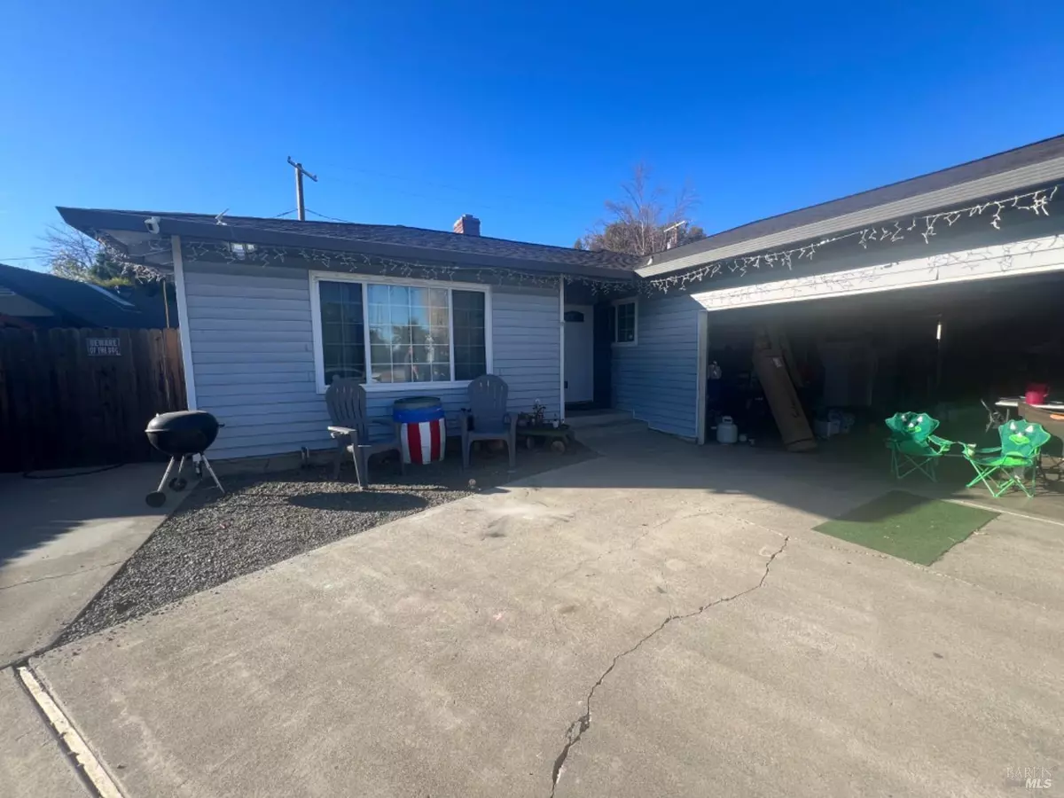 Dixon, CA 95620,290 S 8th ST