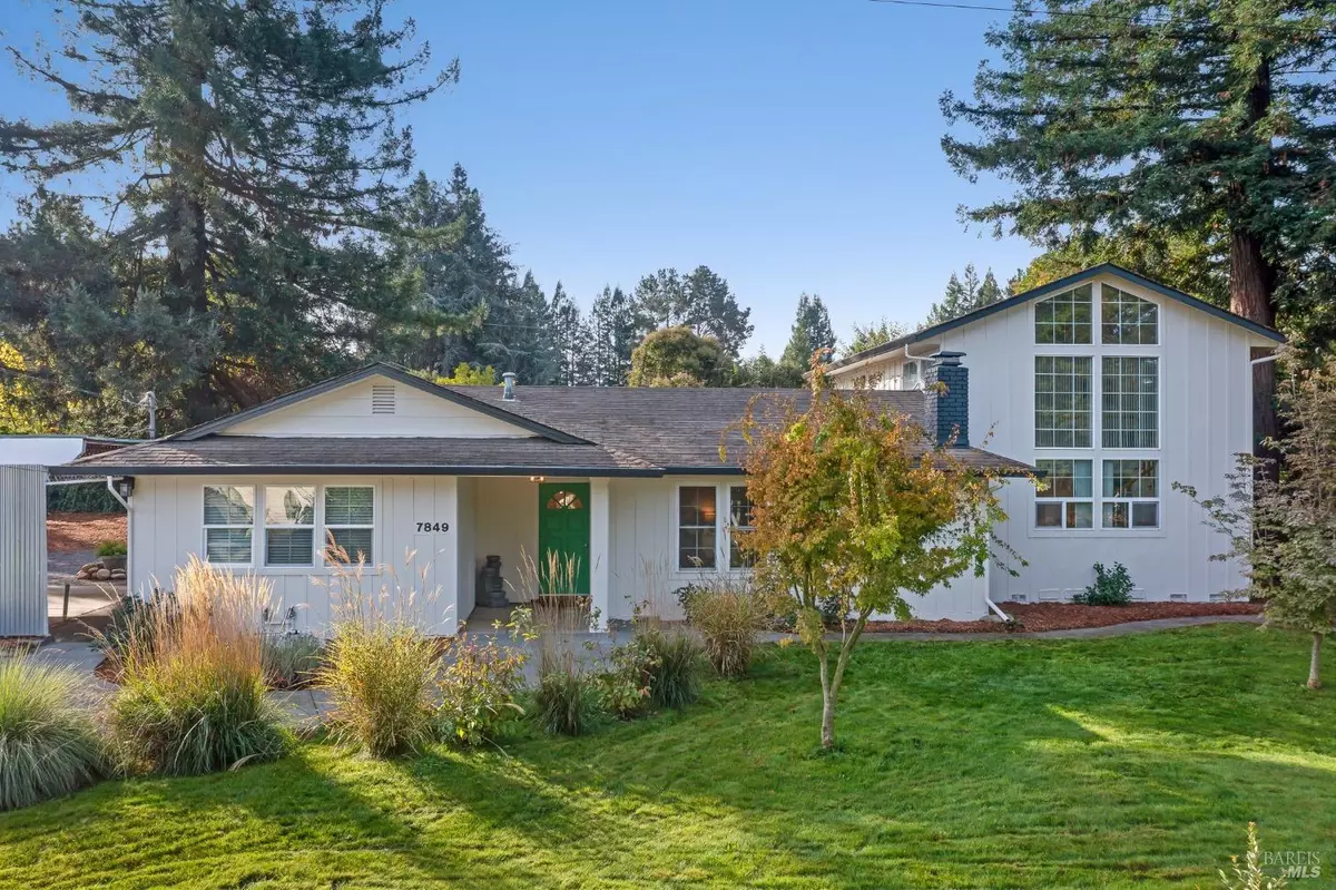 Sebastopol, CA 95472,7849 Apple Blossom LN