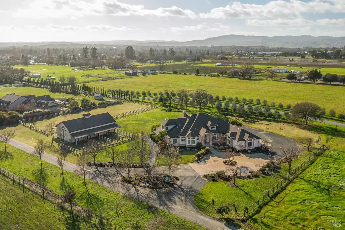 Windsor, CA 95492,10119 Liberty Oak LN