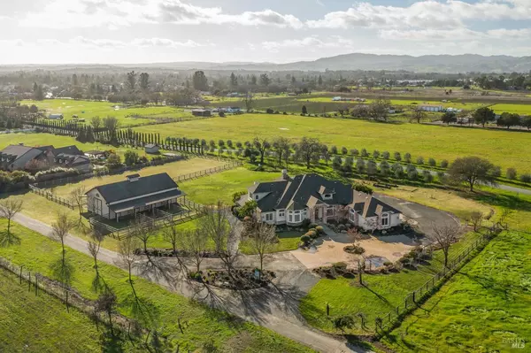 10119 Liberty Oak LN, Windsor, CA 95492