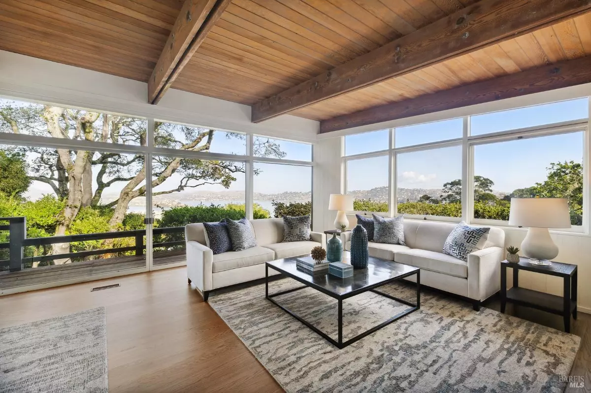 Sausalito, CA 94965,31 Toyon LN