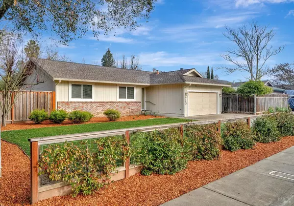 743 Windsor River RD, Windsor, CA 95492