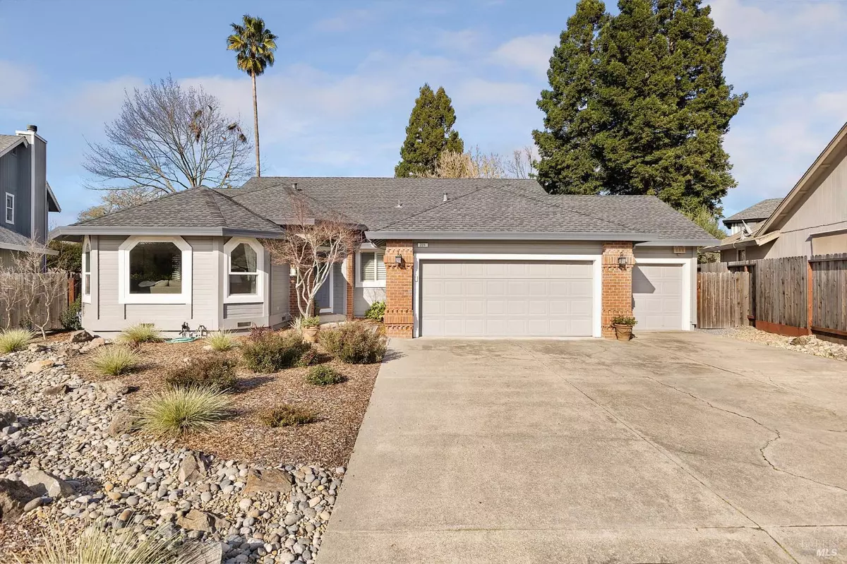 Windsor, CA 95492,221 Maili CT