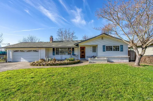 1439 Jahn DR, Santa Rosa, CA 95401