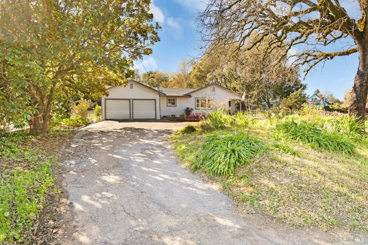 Sebastopol, CA 95472,1424 High School RD