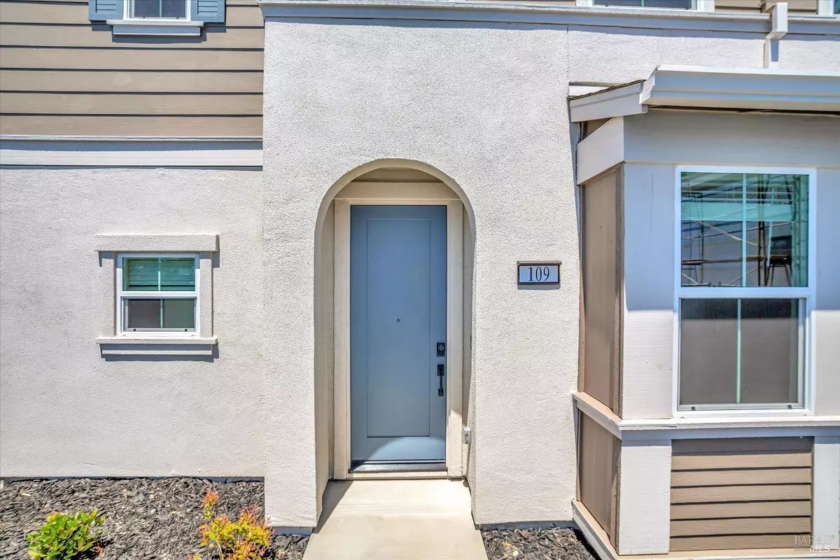 Suisun City, CA 94585,109 Jelly Fish ST