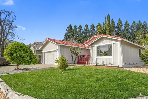 141 Stirling DR, Vacaville, CA 95687