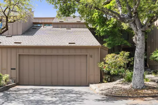 12 Cinnamon Teal LN, Novato, CA 94949