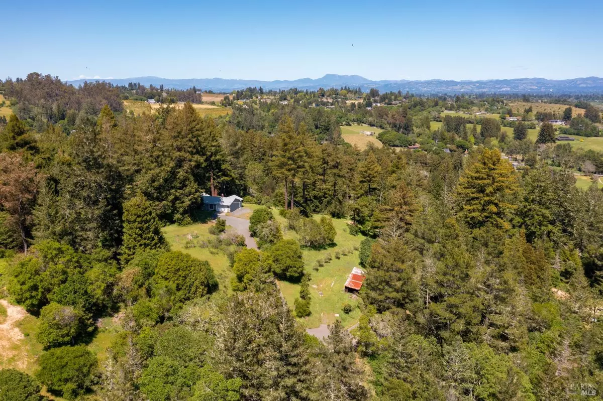 Sebastopol, CA 95472,701 Furlong RD