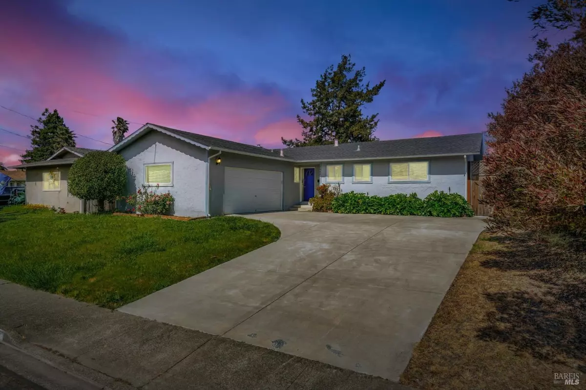 Rohnert Park, CA 94928,7642 Bernice AVE