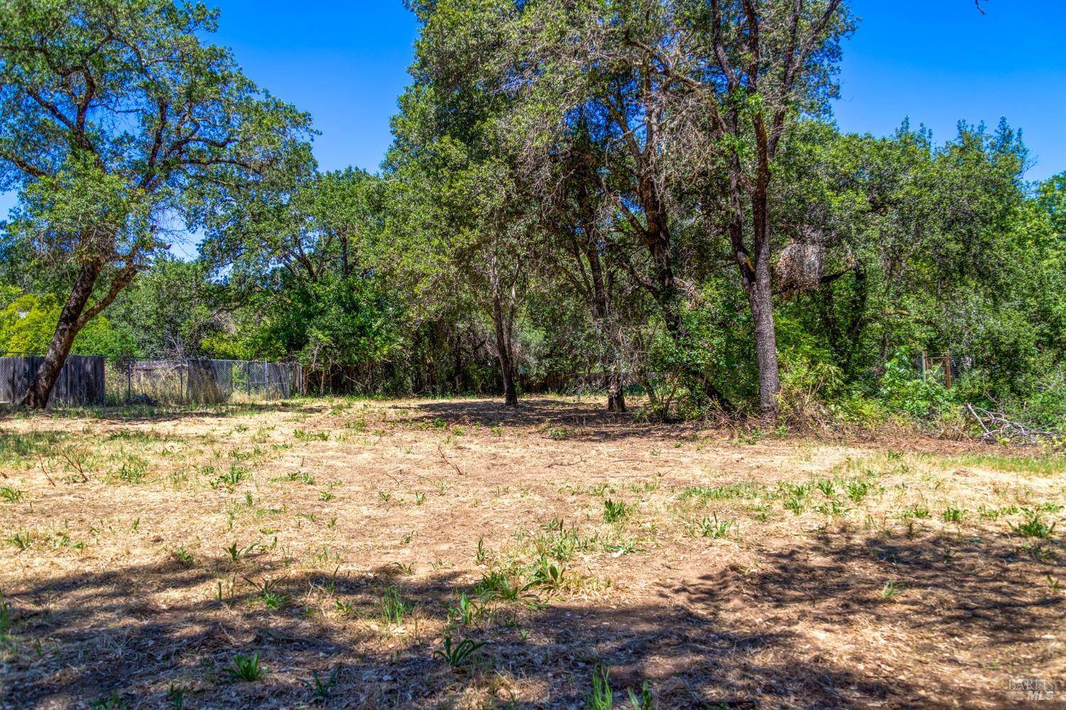 Cloverdale, CA 95425,0 University ST B