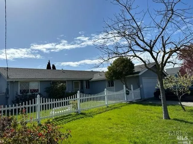 804 Saint Francis DR, Petaluma, CA 94954