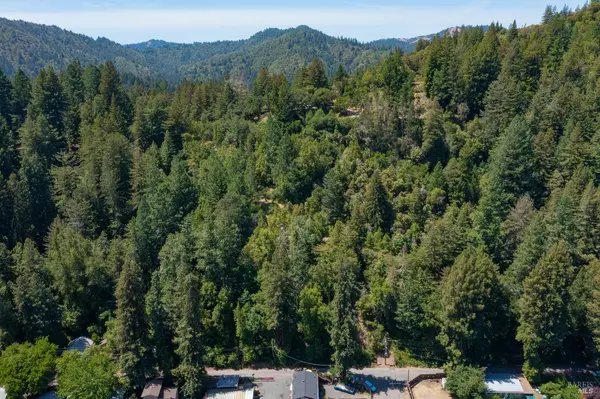 15679 Morningside DR, Guerneville, CA 95446