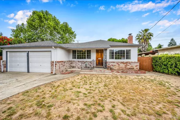 79 Clark AVE, Cloverdale, CA 95425