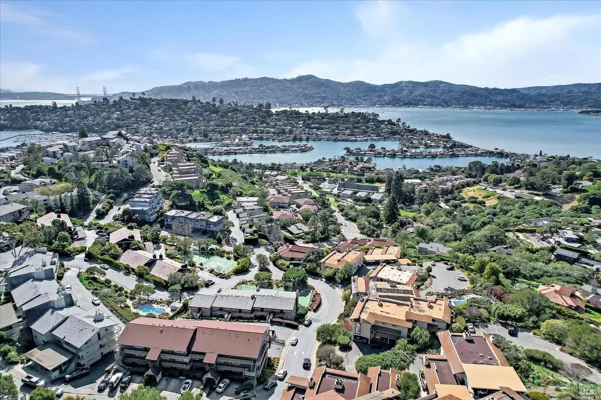 Tiburon, CA 94920,110 Marinero CIR