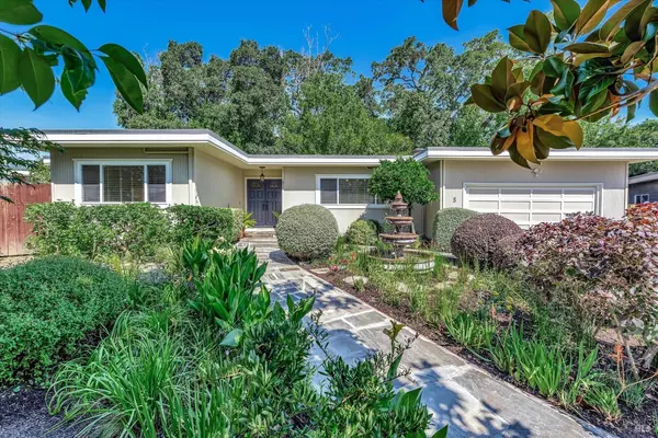 5 Esquire CT, Novato, CA 94949