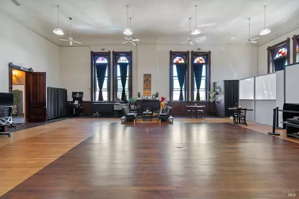 Benicia, CA 94510,106 W J ST