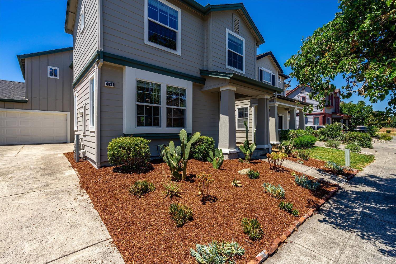 4031 Louis Krohn DR, Santa Rosa, CA 95407