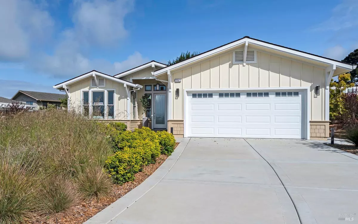 Bodega Bay, CA 94923,227 Harbor View WAY