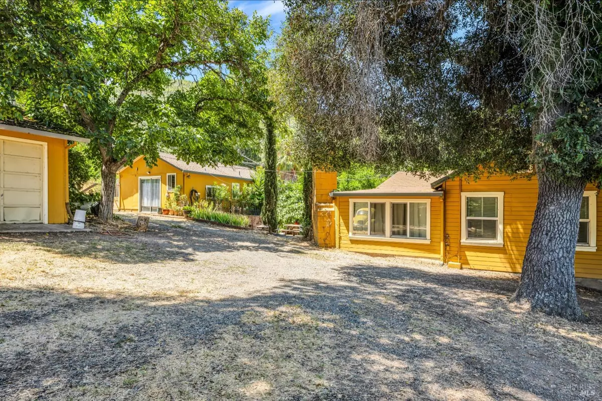 Kelseyville, CA 95451,6527 Madrone DR