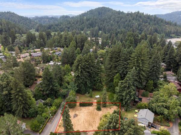 15858 Drake RD, Guerneville, CA 95446