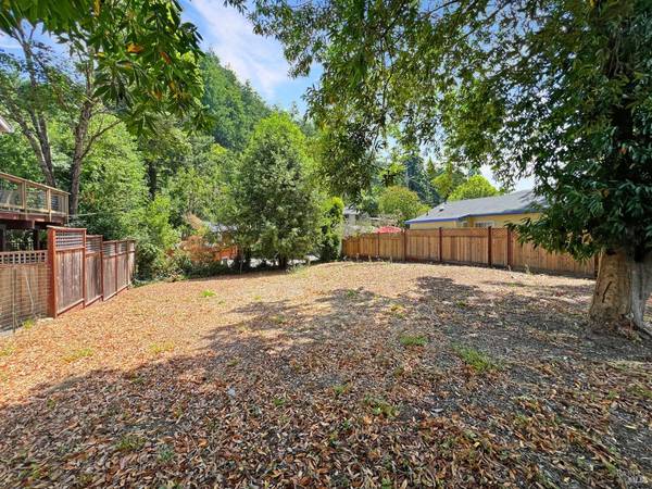 17754 Orchard AVE, Guerneville, CA 95446