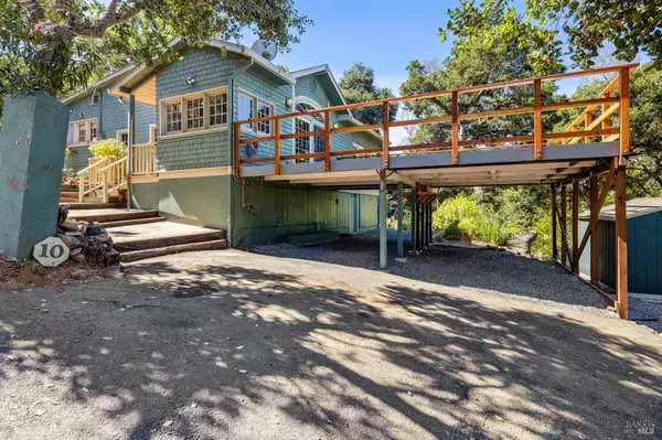 Novato, CA 94945,10 Hillside TER