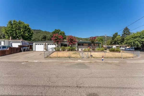 Ukiah, CA 95482,201 Faull AVE