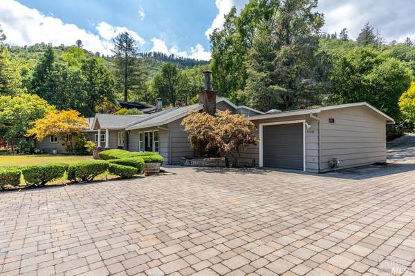 1129 W Standley ST, Ukiah, CA 95482