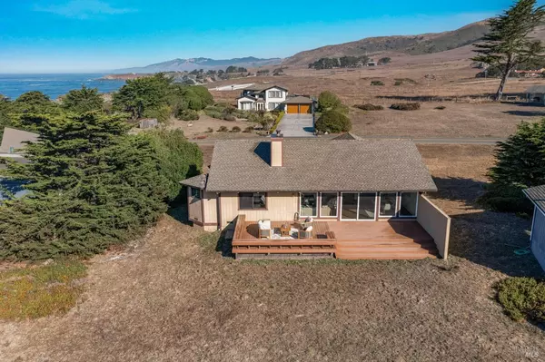 130 Calle Del Sol, Bodega Bay, CA 94923