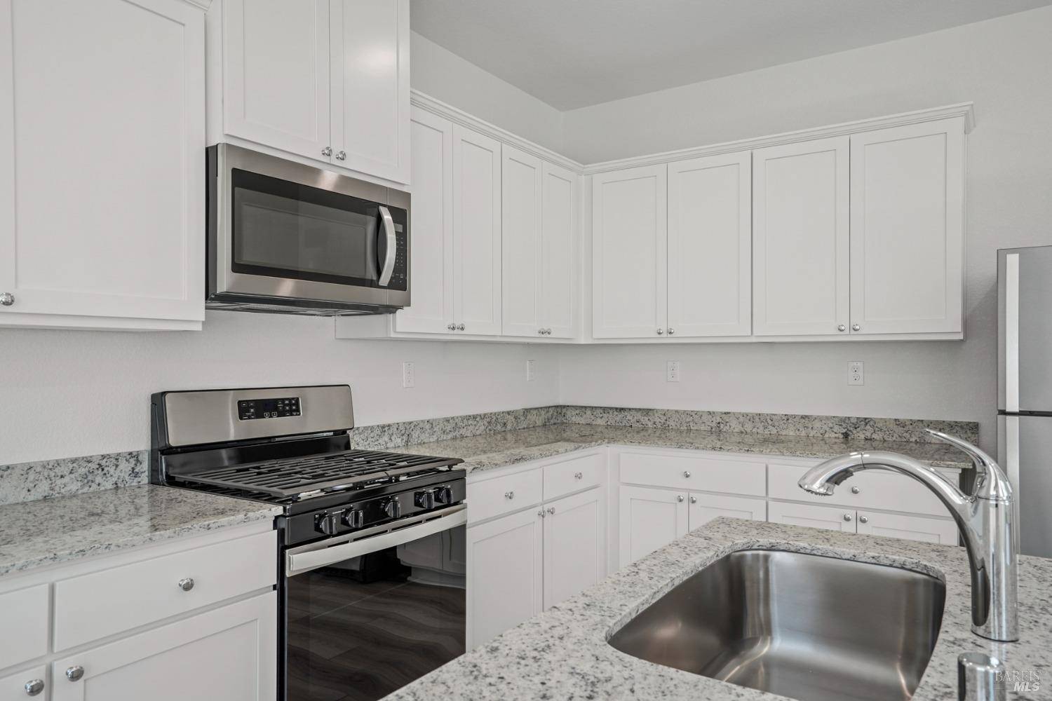 Rio Vista, CA 94571,2230 Espana LN