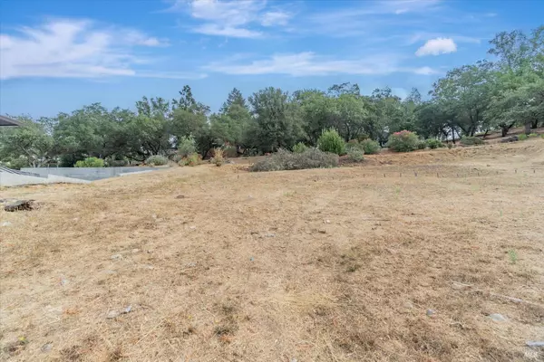 Santa Rosa, CA 95404,3809 Clear RDG