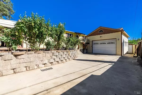 10015 Terry DR, Clearlake Oaks, CA 95423